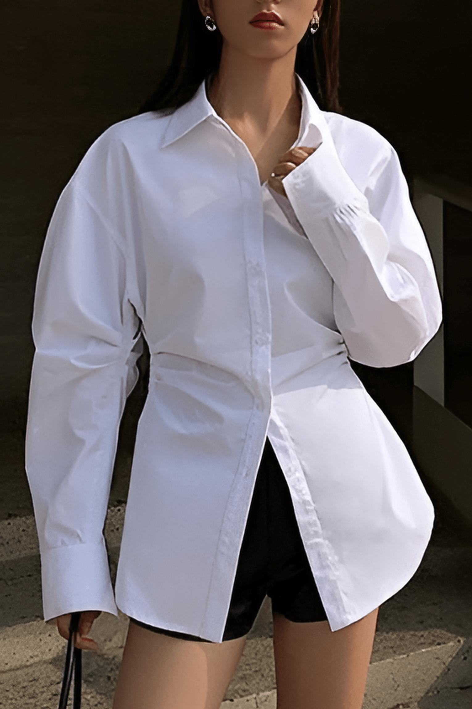 Ilaria™ | Weiße Oversized Bluse mit Benadrukte Taille und Klassische Kragen
