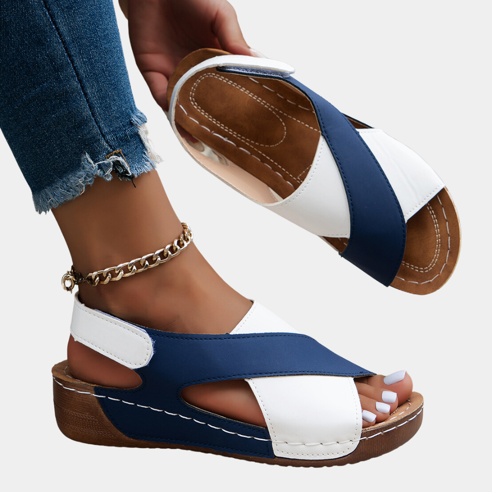 Yola™ | Slides