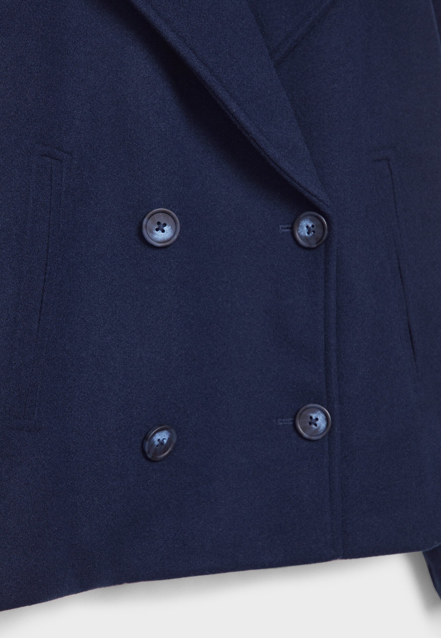 Elara™ | Chice kurze Jacke mit doppelreihiger Knopfleiste