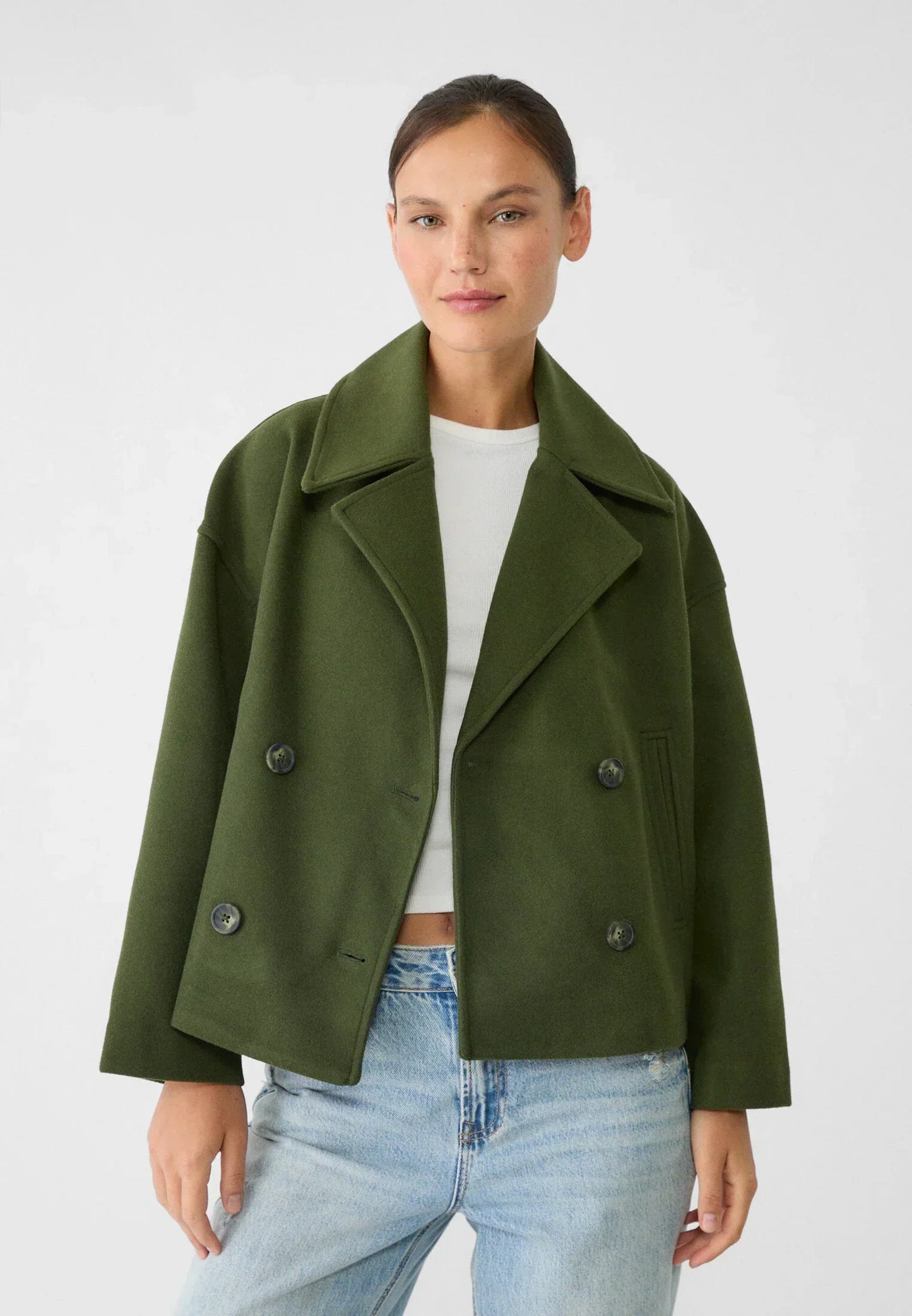 Elara™ | Chice kurze Jacke mit doppelreihiger Knopfleiste