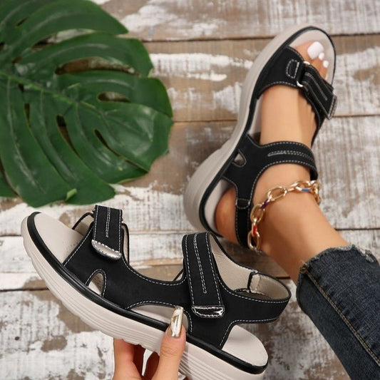 Zelmira | Damensandalen mit orthopädischer Unterstützung und mit verstellbarer Passform