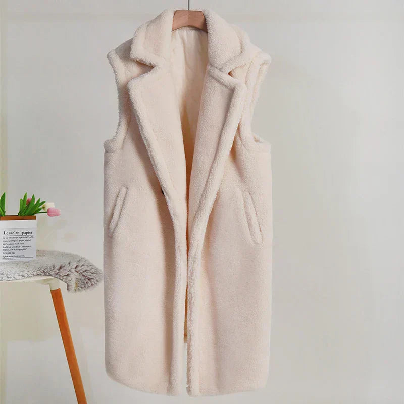 Amara™ | Ärmelloser Teddy-Mantel für Damen