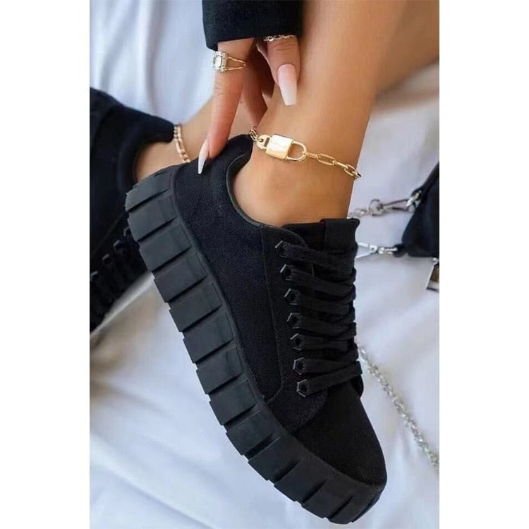Carvella™ | Sneaker