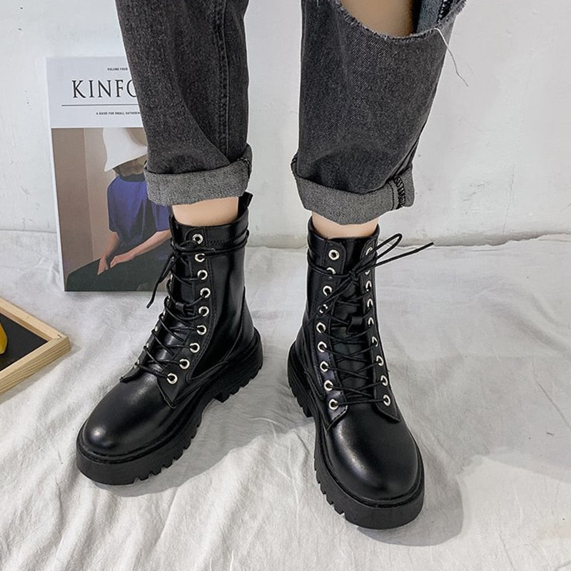 Lacera™ | Boots mit Schnürdetails