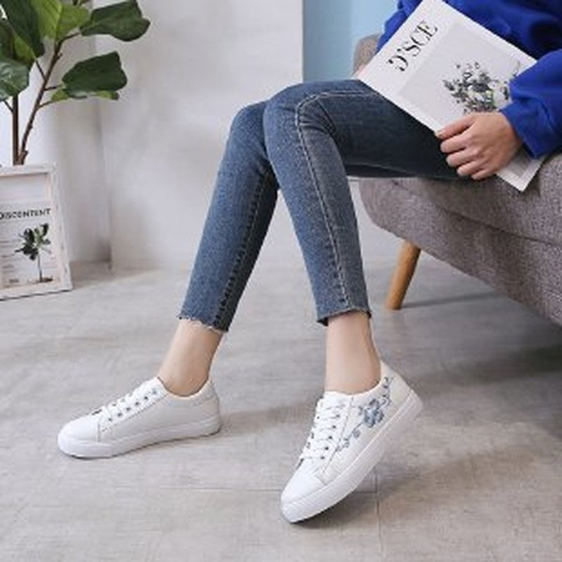 Delora™ | Sneaker