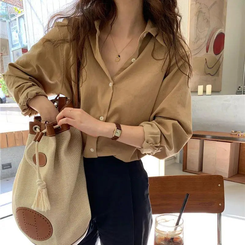 Alina™ | Satinbluse mit Knopfleiste